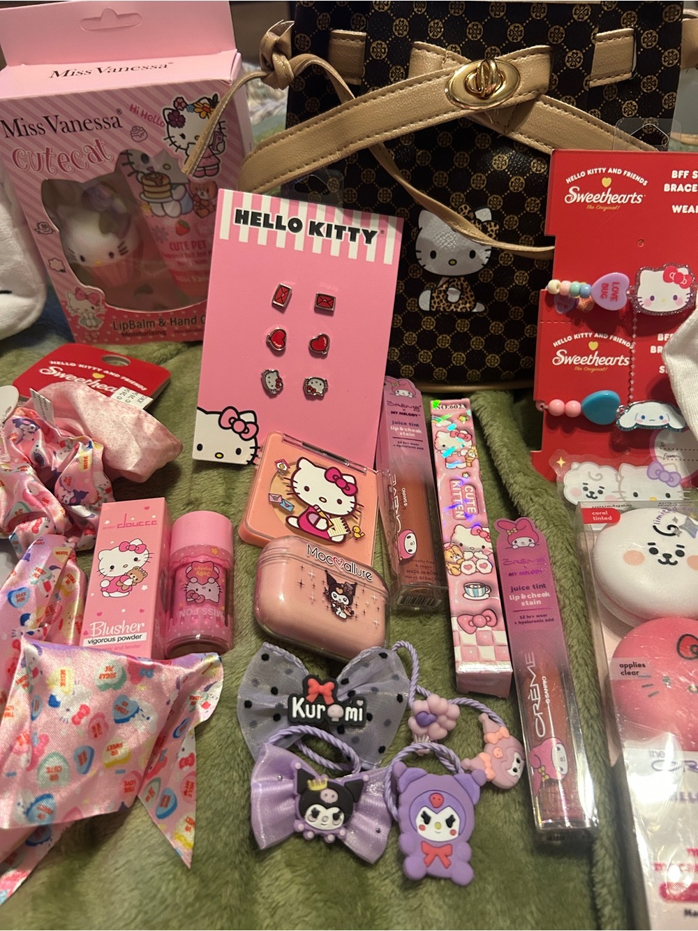 Hello Kitty Bundle accessories and makeup & more 21 items - Picture 3 of 9